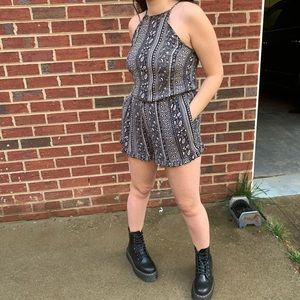 American Eagle Black and White Patterned Romper